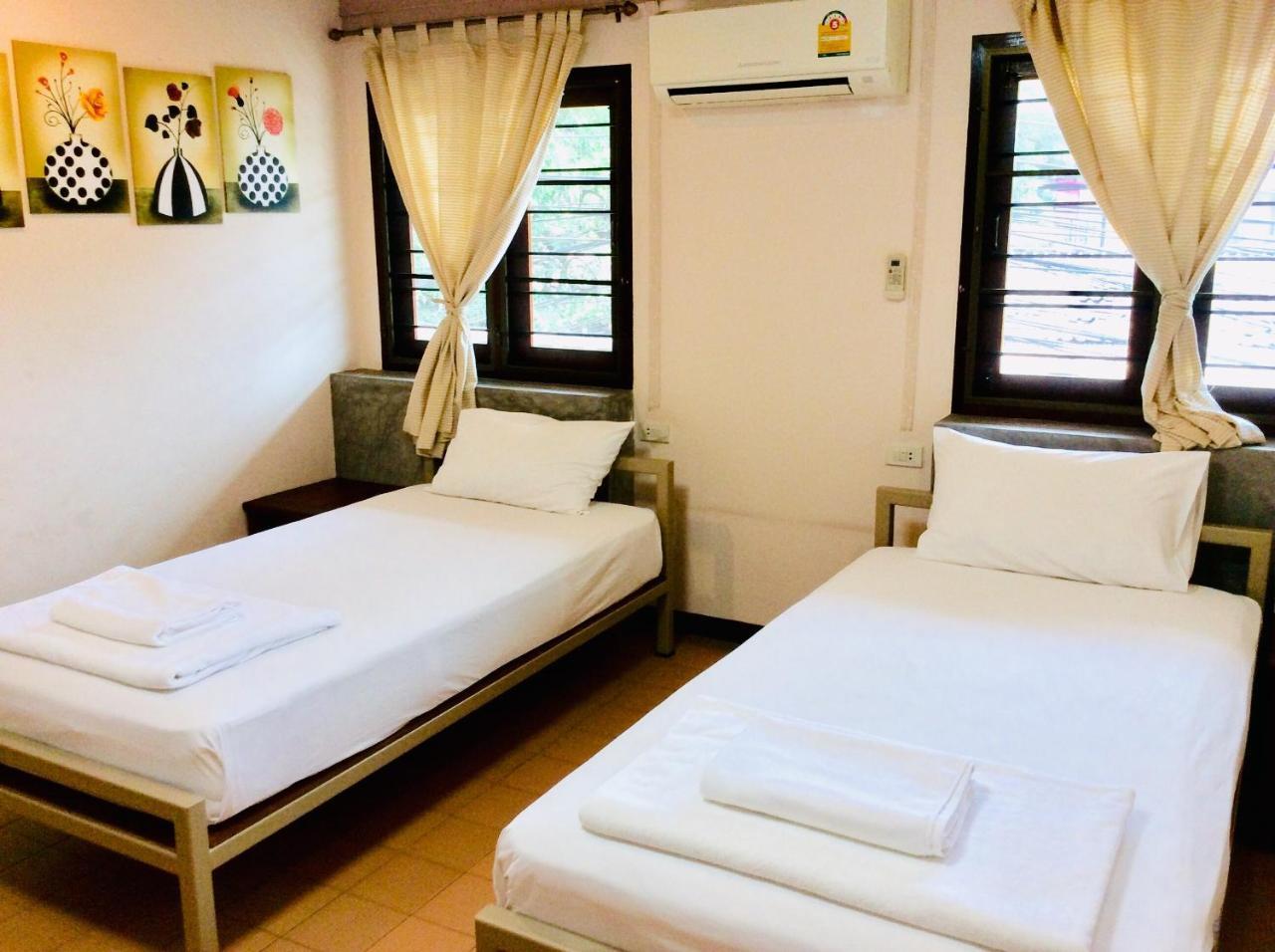 The Nine Guest House Kanchanaburi City Exterior photo