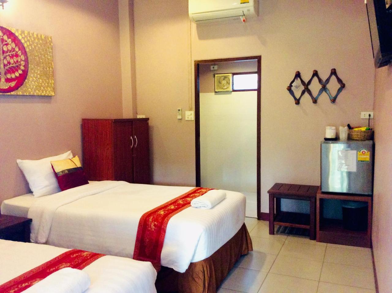 The Nine Guest House Kanchanaburi City Exterior photo