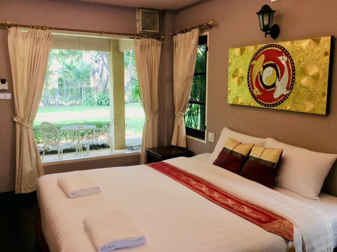 The Nine Guest House Kanchanaburi City Exterior photo
