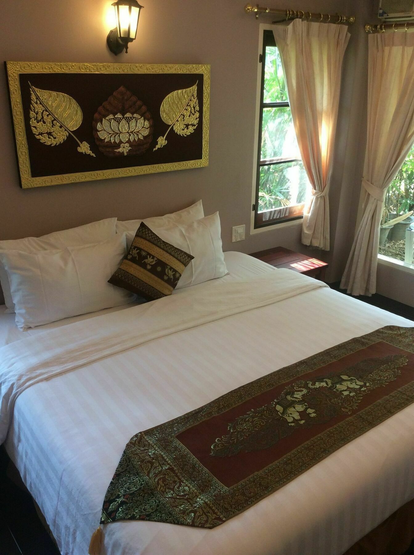 The Nine Guest House Kanchanaburi City Exterior photo